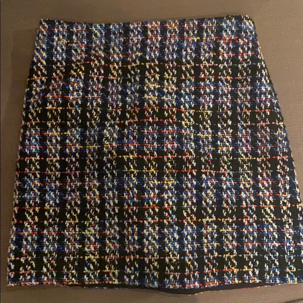 Tweed mini skirt